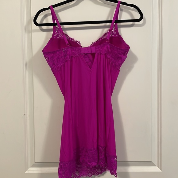 Victoria Secret lace mini slip. Size 36C - Picture 2 of 10